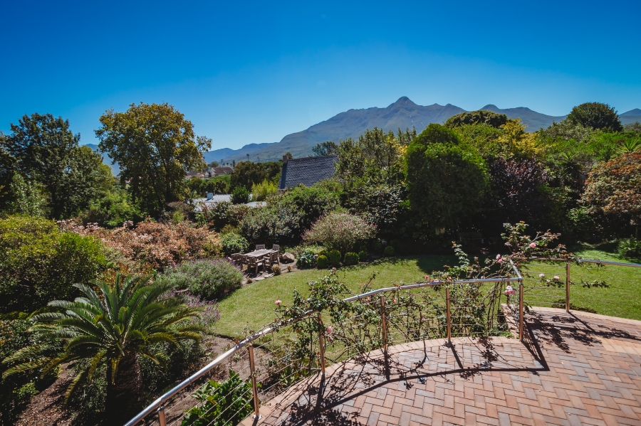 4 Bedroom Property for Sale in Dormehls Drift Western Cape